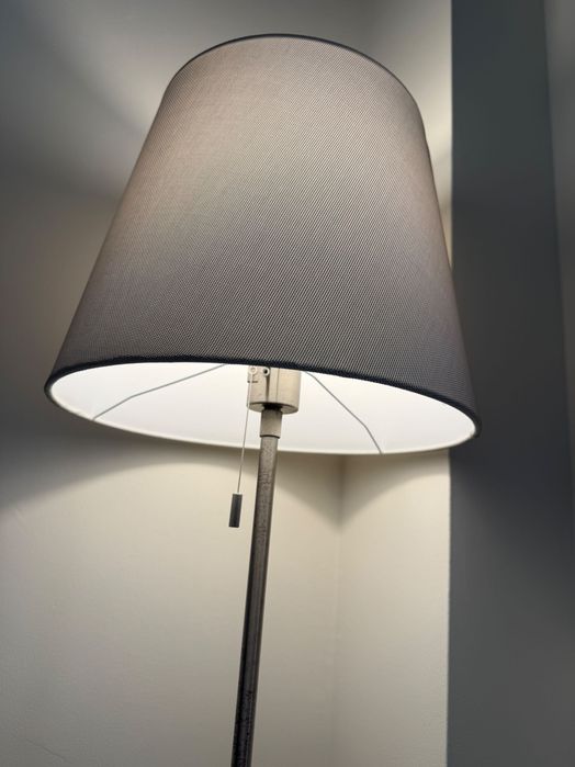 Candeeiro Ikea de chão