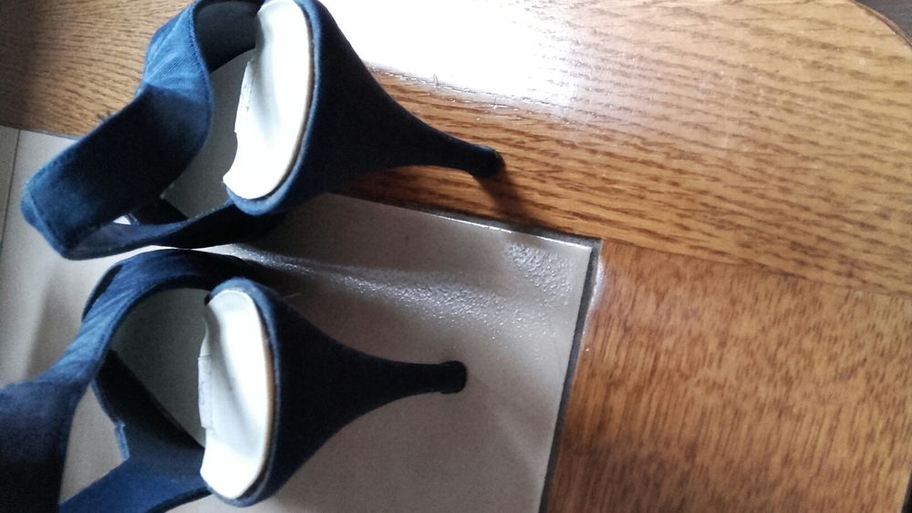 OKAZJA! Szpilki w bardzo dobrym stanie.