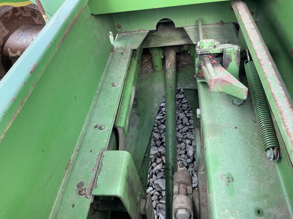 Продам прес підборщик, прес підбирач JOHN DEERE 332,  Джон дір 332
