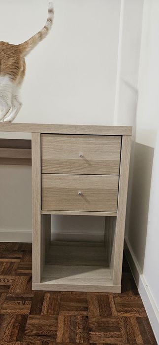 Mesa secretária madeira - IKEA Kallax - 1  mes de uso