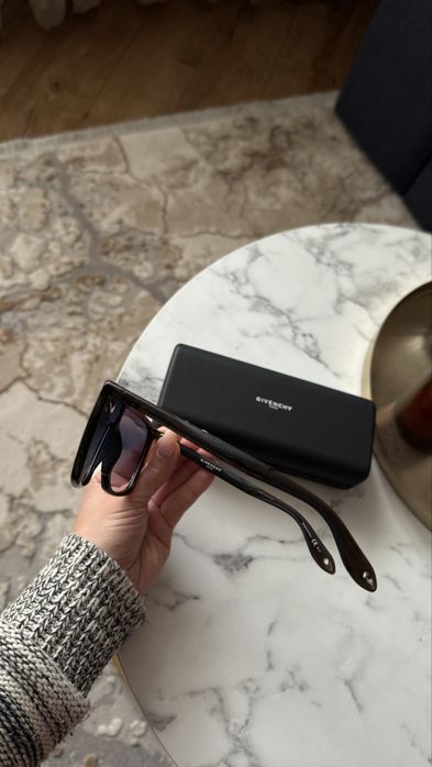 Givenchy сонцезахисні окуляри