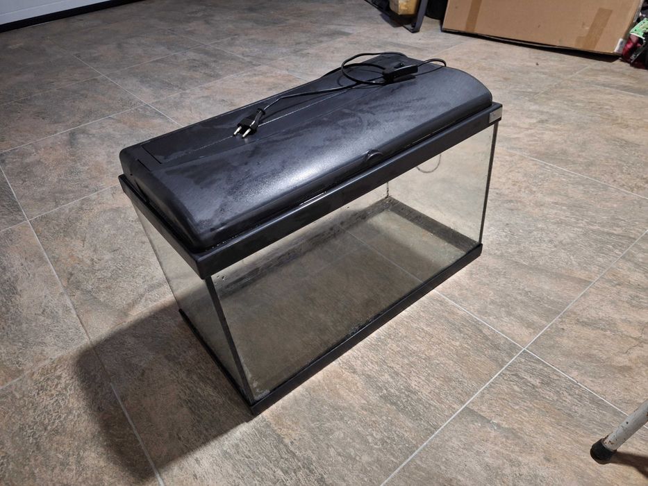 Vendo aquário 50l em muito bom estado