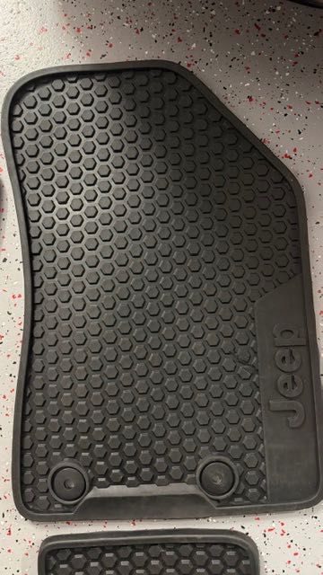 Dywaniki JEEP COMPASS 2 OEM 2016-2025