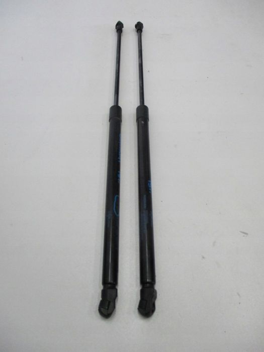 Siłownik Klapy Nissan Qashqai 90450-4Ea0A