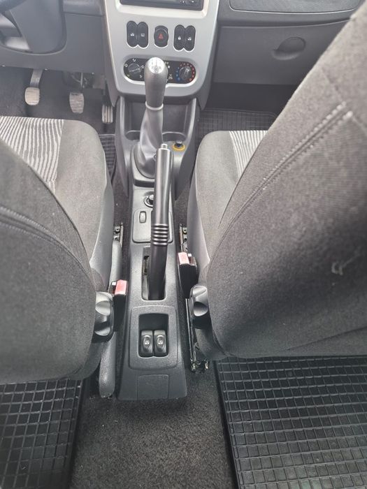 Авто Dacia Logan ИДЕАЛ