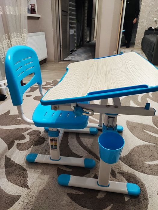 Комплект парта і стілець-трансформери fundesk Piccolino II Blue