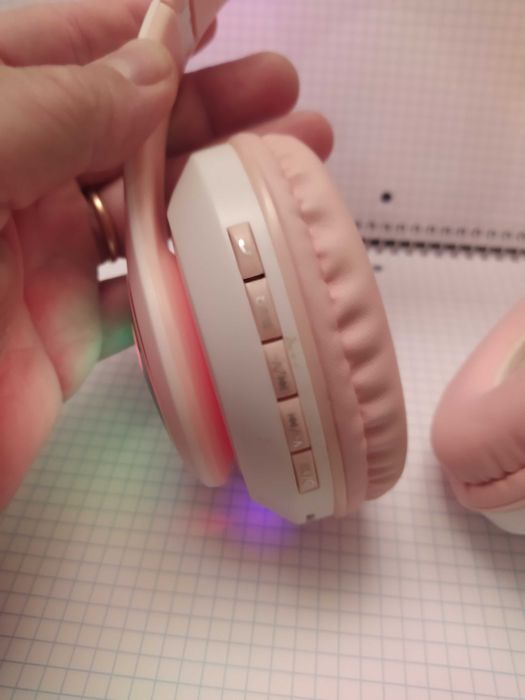 CAT Bluetooth Headphones (Cat)64170336196609122