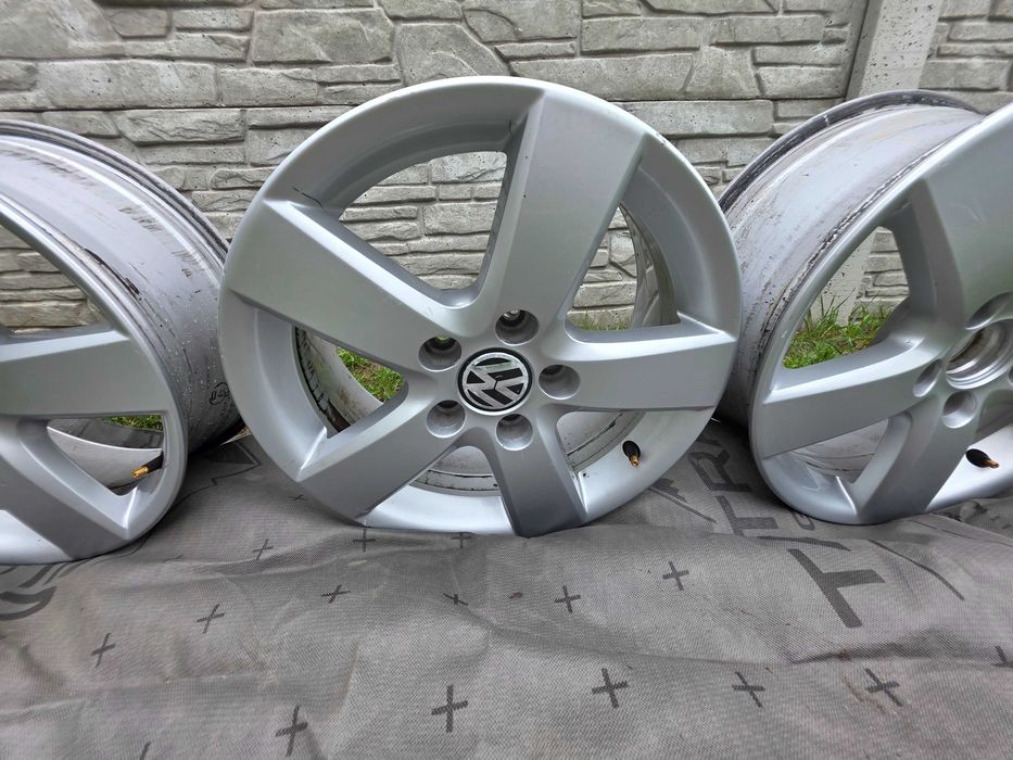 Felgi Vw 16'' ET50 6,5J 1T0.601.025.G