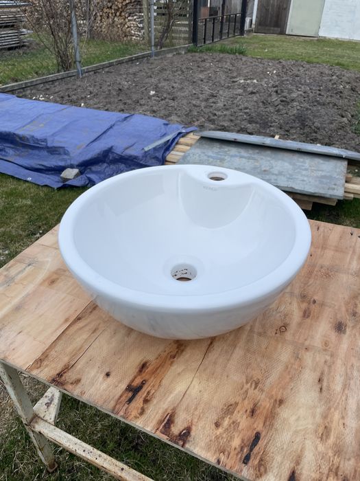 Umywalka nablatowa Kerra 40cm