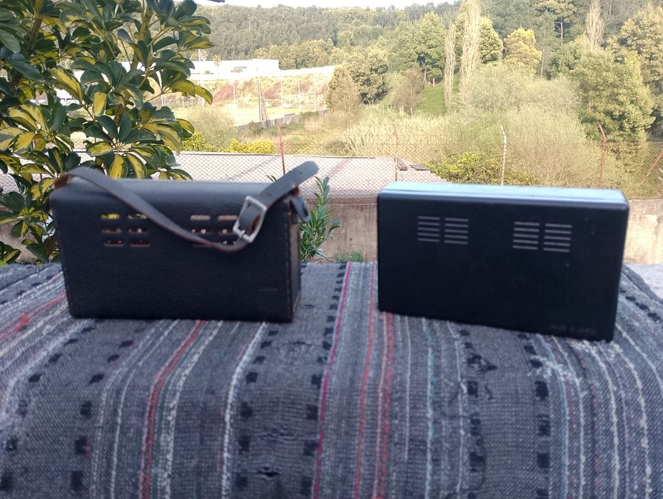 Radio antigo a pilhas