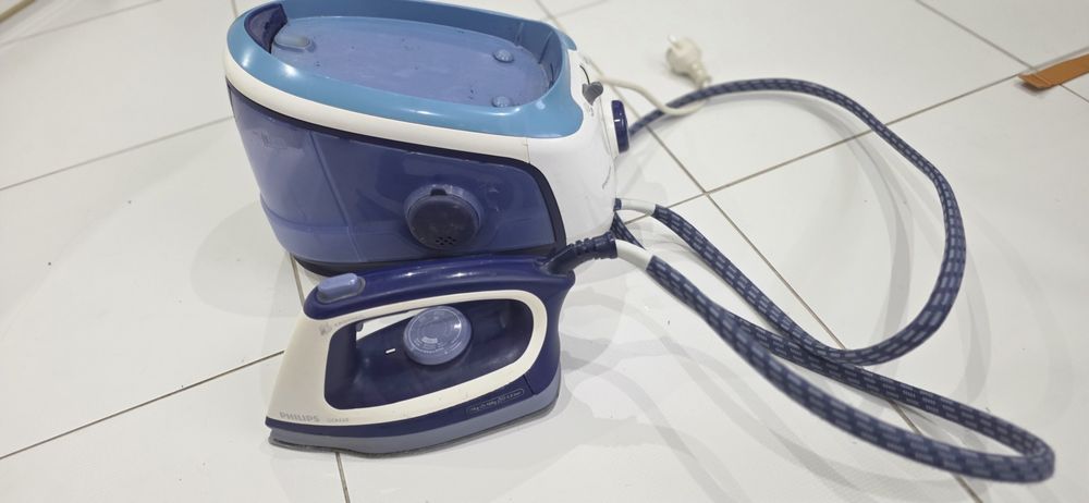 Żelazko parowe  PHILIPS GC8420