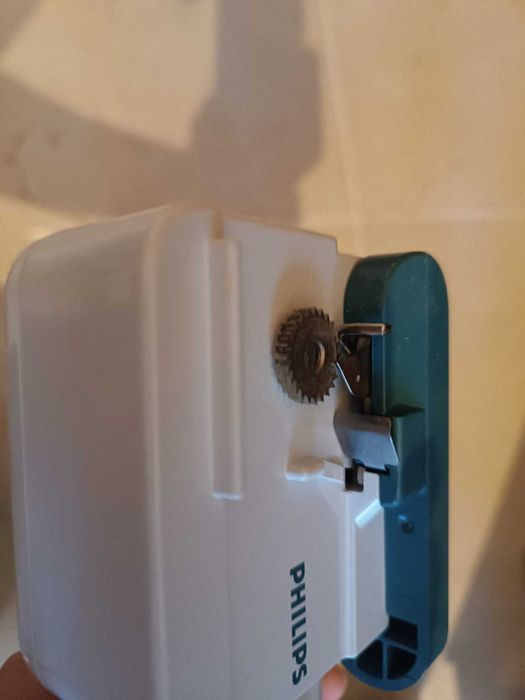 Abre-latas elétrico Philips novo