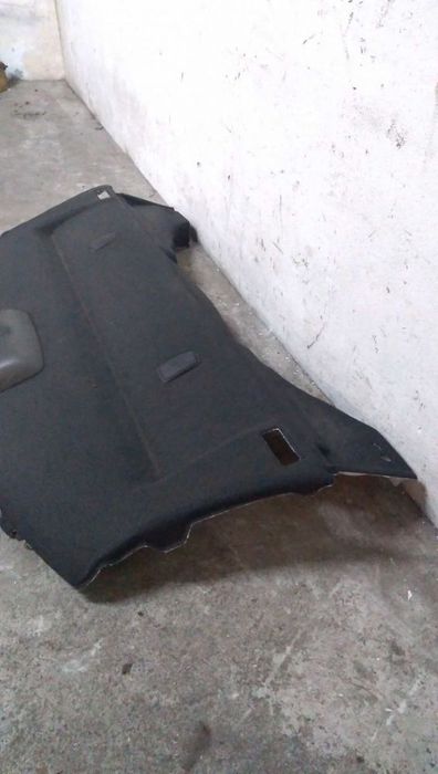 Chapeleira Da Mala Toyota Avensis (_T25_)