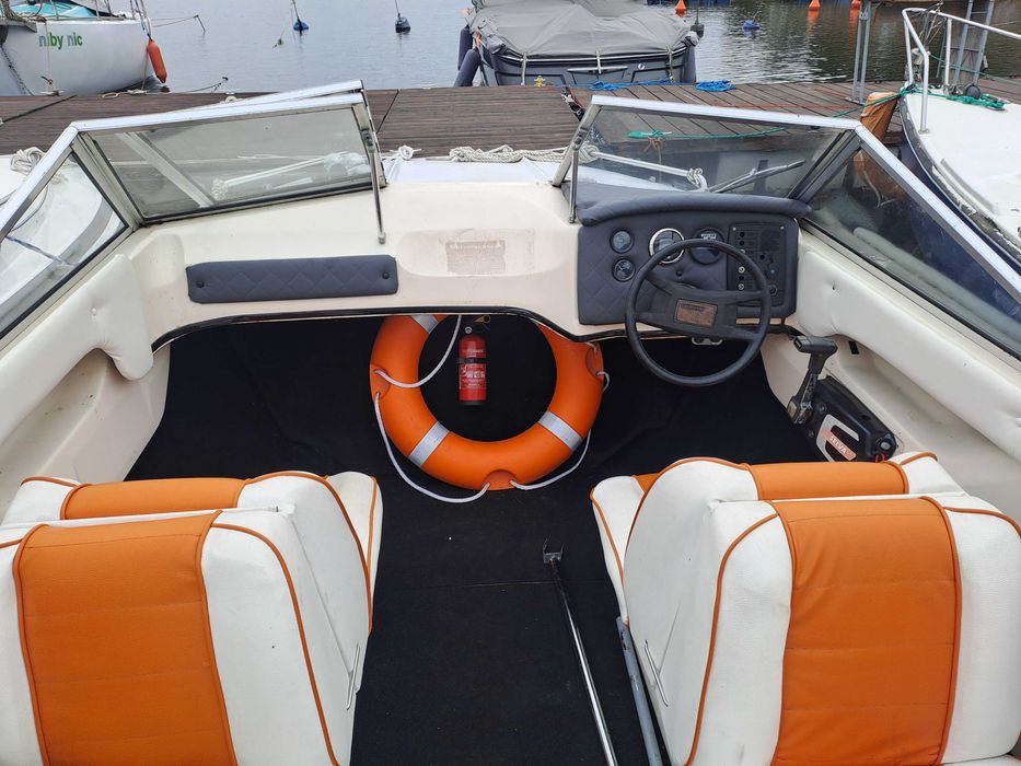 Motorówka Reinell + silnik zaburtowy Selva 70 km