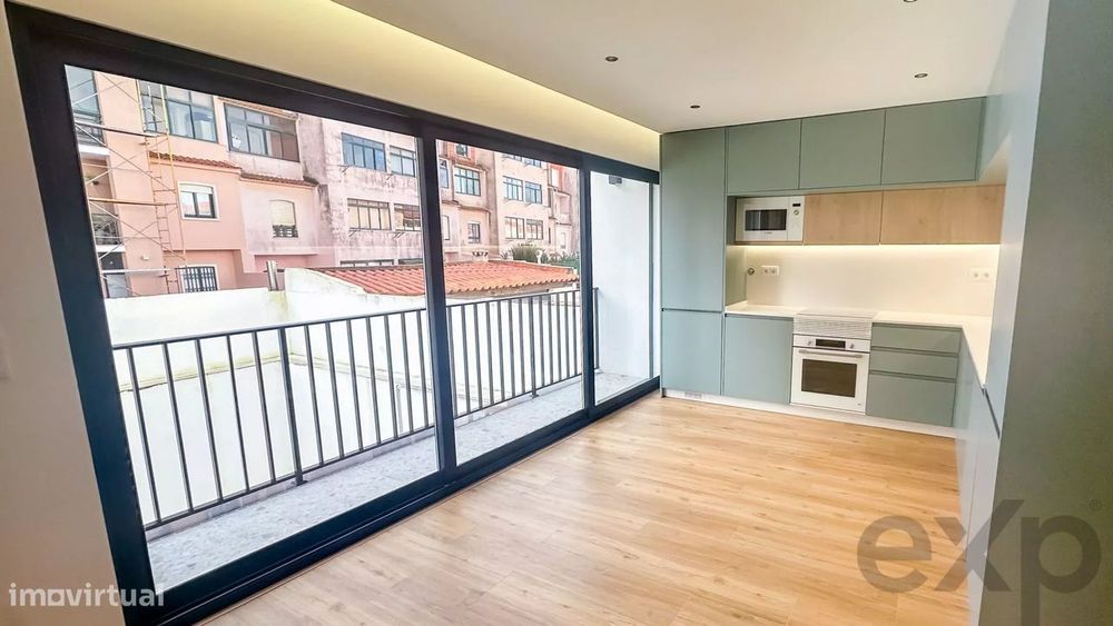 Apartamento Moderno em Alcabideche: Conforto e Tecnologia