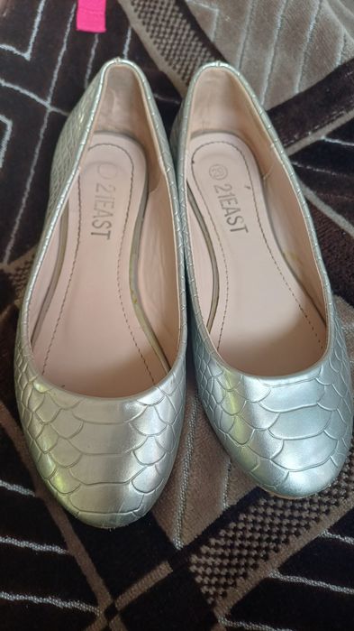 Сріблясті туфельки