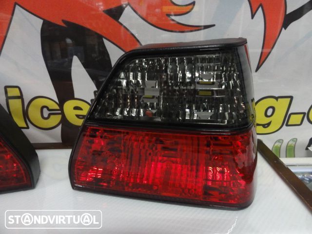 Faróis / farolins para VW Golf 2 / II Vermelho smoke