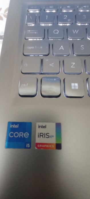 Portátil asus laptop
