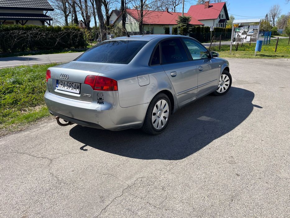 Audi A4 B7.