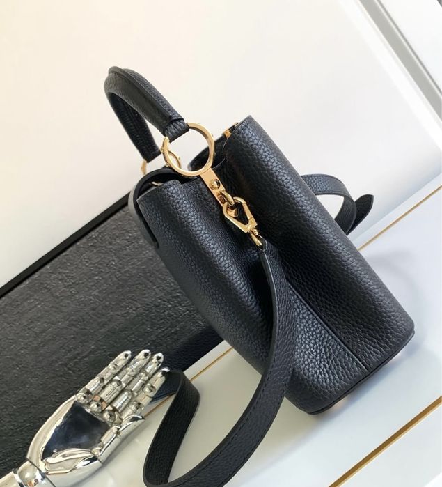 Сумка LV louis vuitton capucines BB