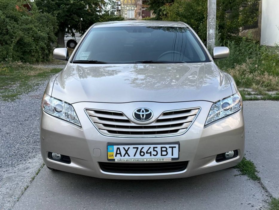 Продам Toyota Camry