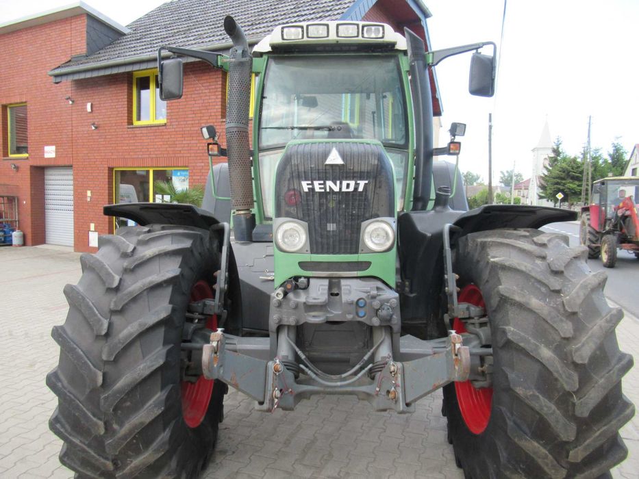 ciagnik Fendt 820 Vario TMS