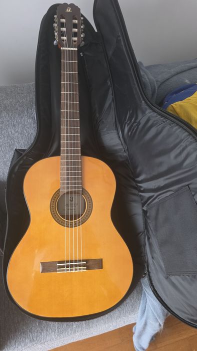 Guitarra clássica Admira Rosario nova