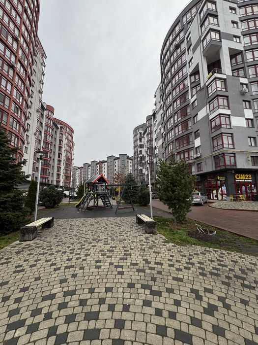 Велика та стильна 1 кімнатна квартира на 5 поверсі, жк закритого типу