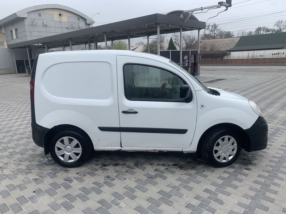 Продам Рено кенго Короткая база
