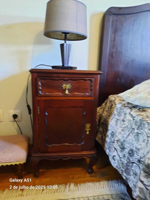 Conjunto de Quarto Antigo
