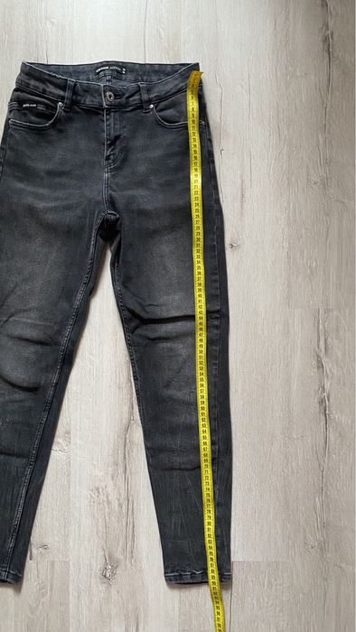 Джинси розмір 32 або XXS