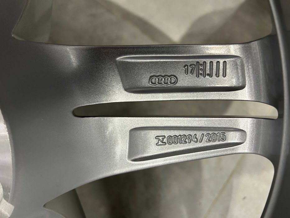 Oryginalne felgi 18 5x112 ET40 Audi A4 B8 B9 A6 C7 C8 Q5 8W0/601025R