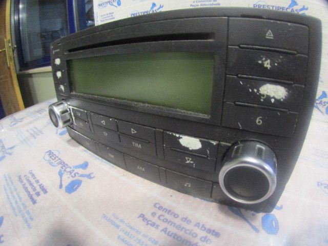 Rádio / auto-rádio VOLKSWAGEN Touareg (7L)