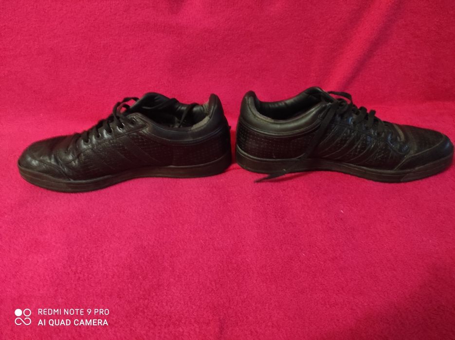 Кроссовки Adidas 46 размер: 450 грн. - Кросівки для міста Чернігів на Olx
