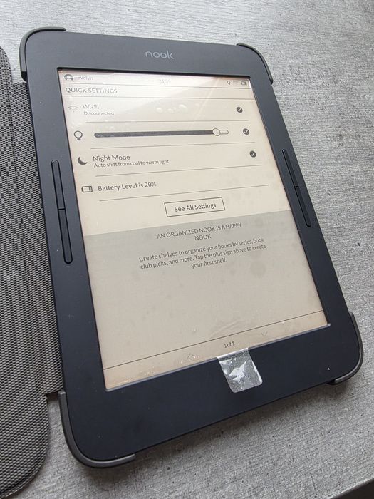Nook Glowlight Plus. 7.8 дюймів. Теплота підсвітки. Як новий. Чохол
