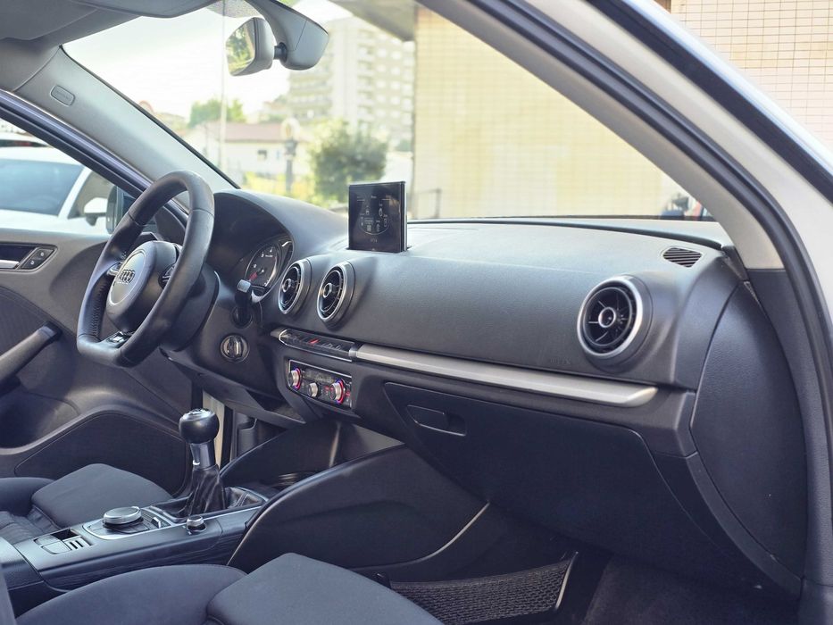 AUDI A3 SPORTBACK S LINE PLUS 2.0TDI 150CV "LOOK RS3"