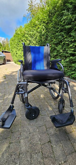 lekki składany wózek inwalidzki