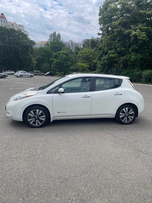 Nissan Leaf SL 2017 г.