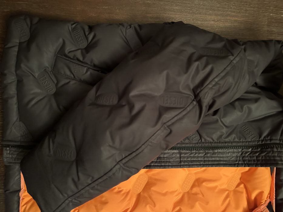 Курточка Diesel , оригінал у гарному стані !!!