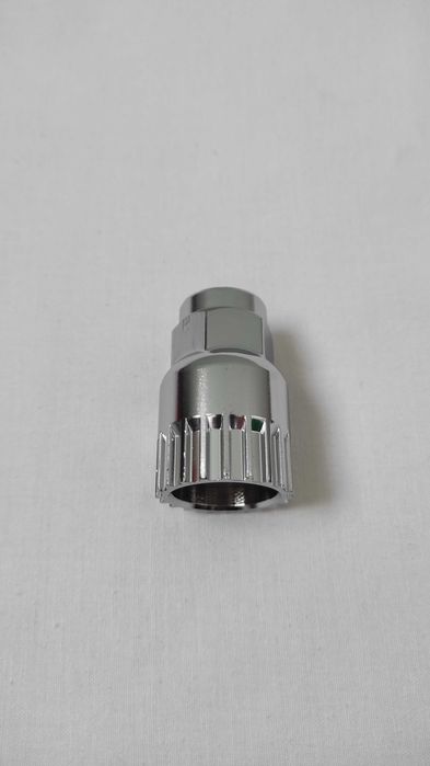 Ключ для зняття картриджа каретки велосипеда