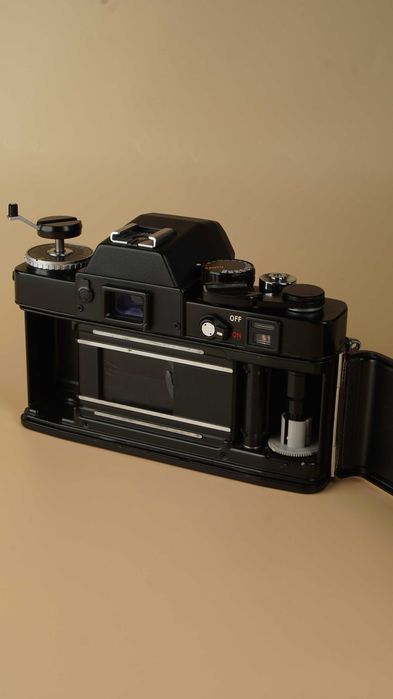 Aparat analogowy Minolta XE black