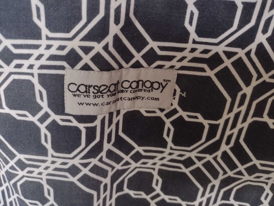 Koc z baldachimem do fotelika samochodowego