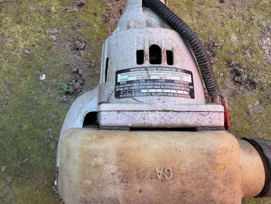 Продам  бензинокосу