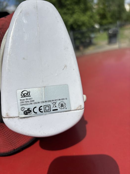 Ręczny mikser Opti RK-0251 działa brak końcówek