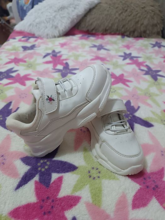 Кросівки,кроссовки для дівчинки