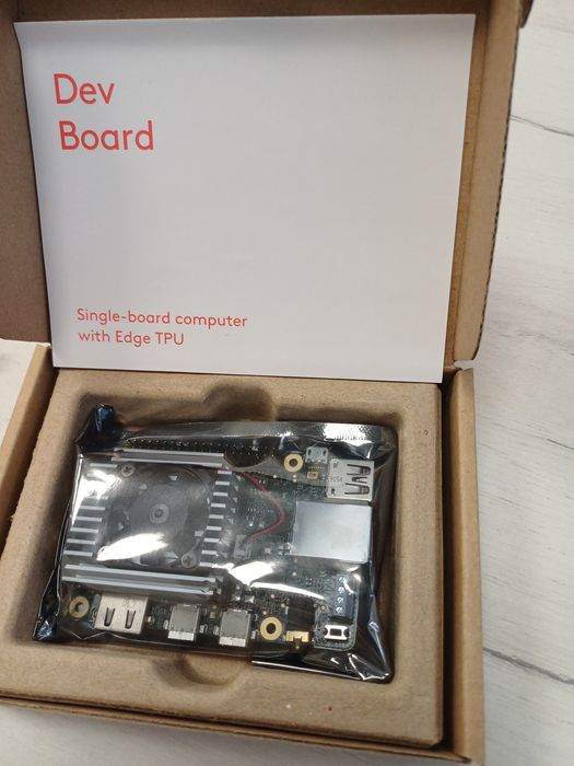 Coral Dev Board 1GB