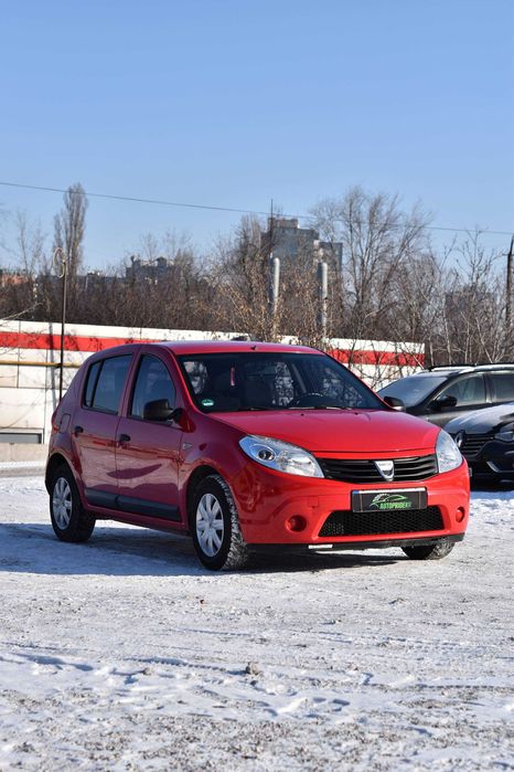 Dacia Sandero 2009р. бензин 1.4 обмін [Перший внесок від 20%)