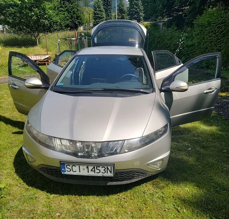 Honda Civic Ekonomiczne i doinwestowane auto