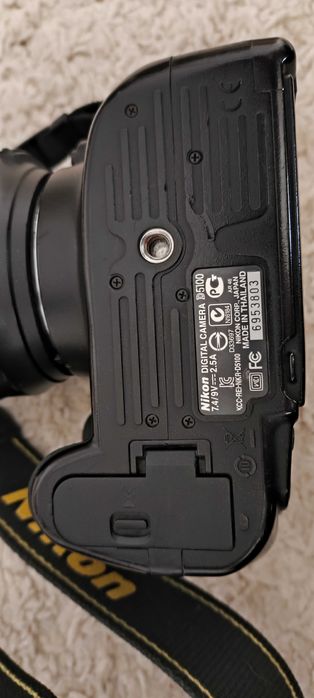 Продам фотоапарат Nikon D5100 Kit 18-105