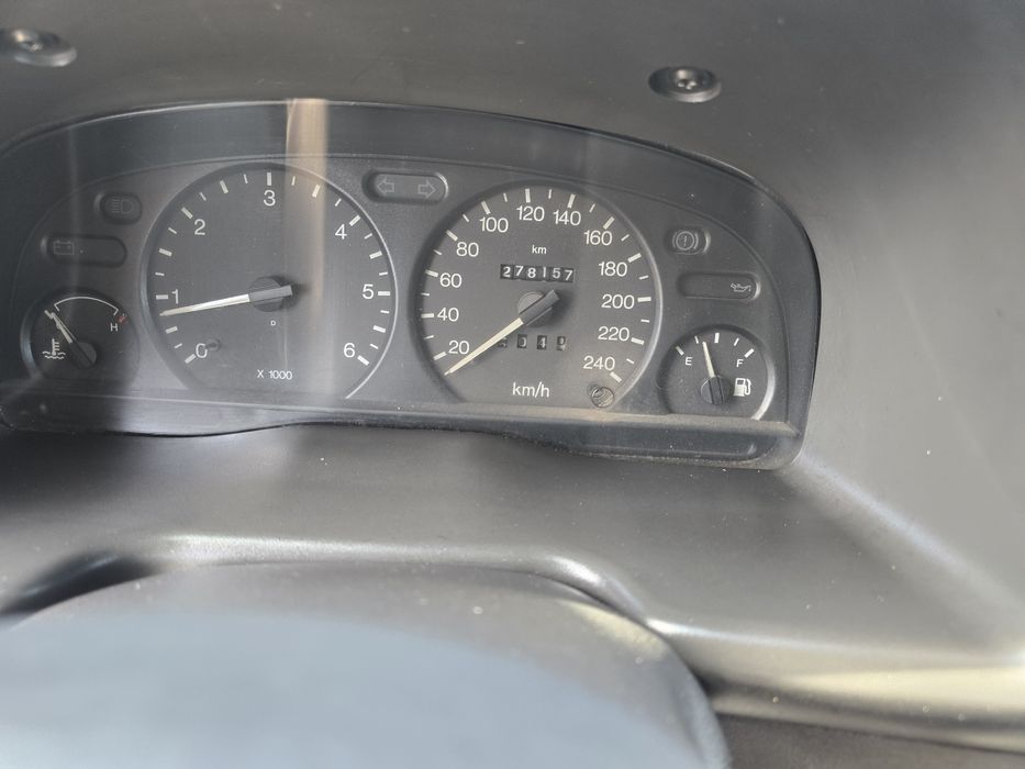 Vendo ford Transit 2002 2.0  85 T300 Direção assistida.